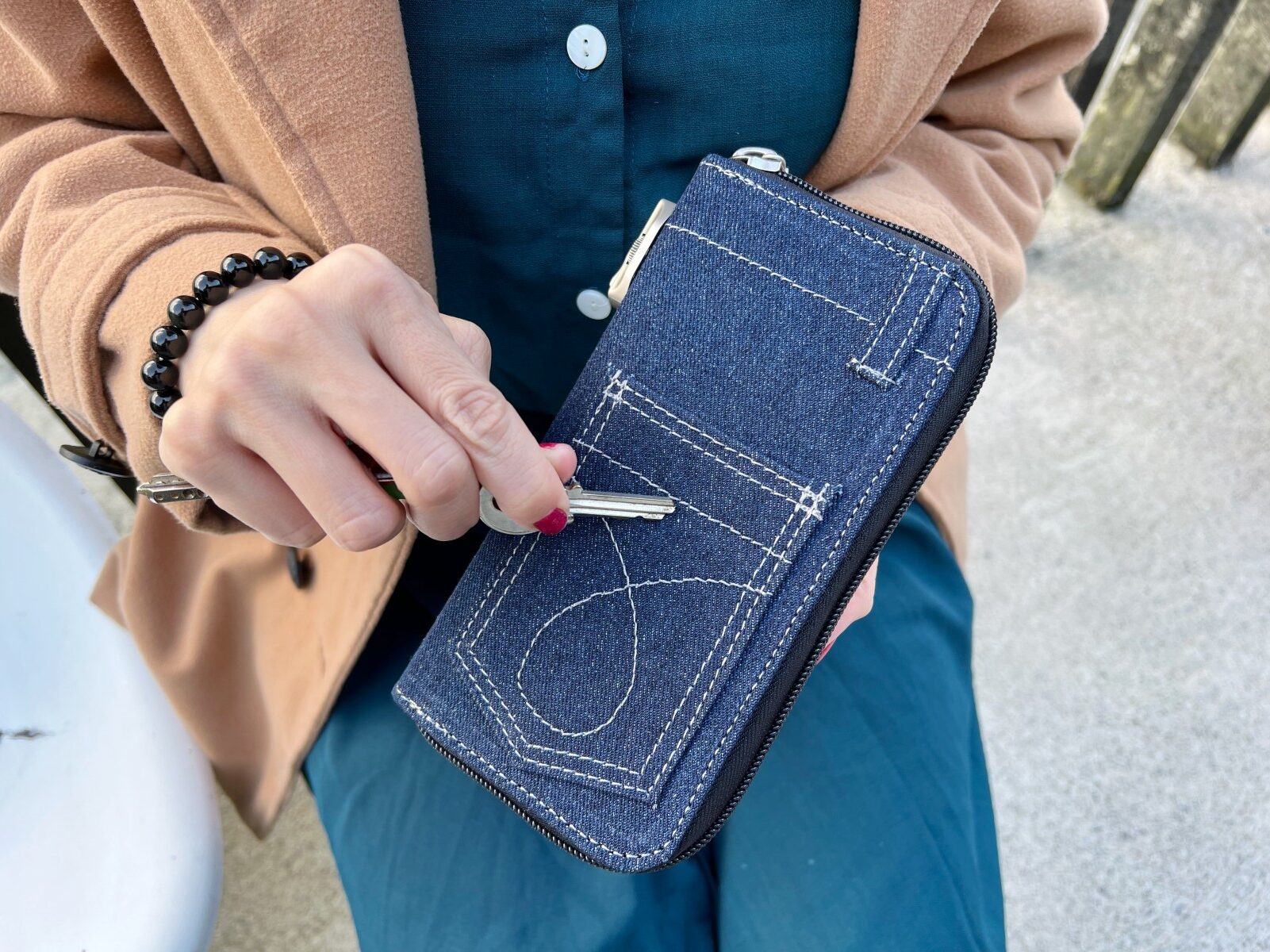 ARKY Phone Case Locker Jeans牛仔防盜守財手機包