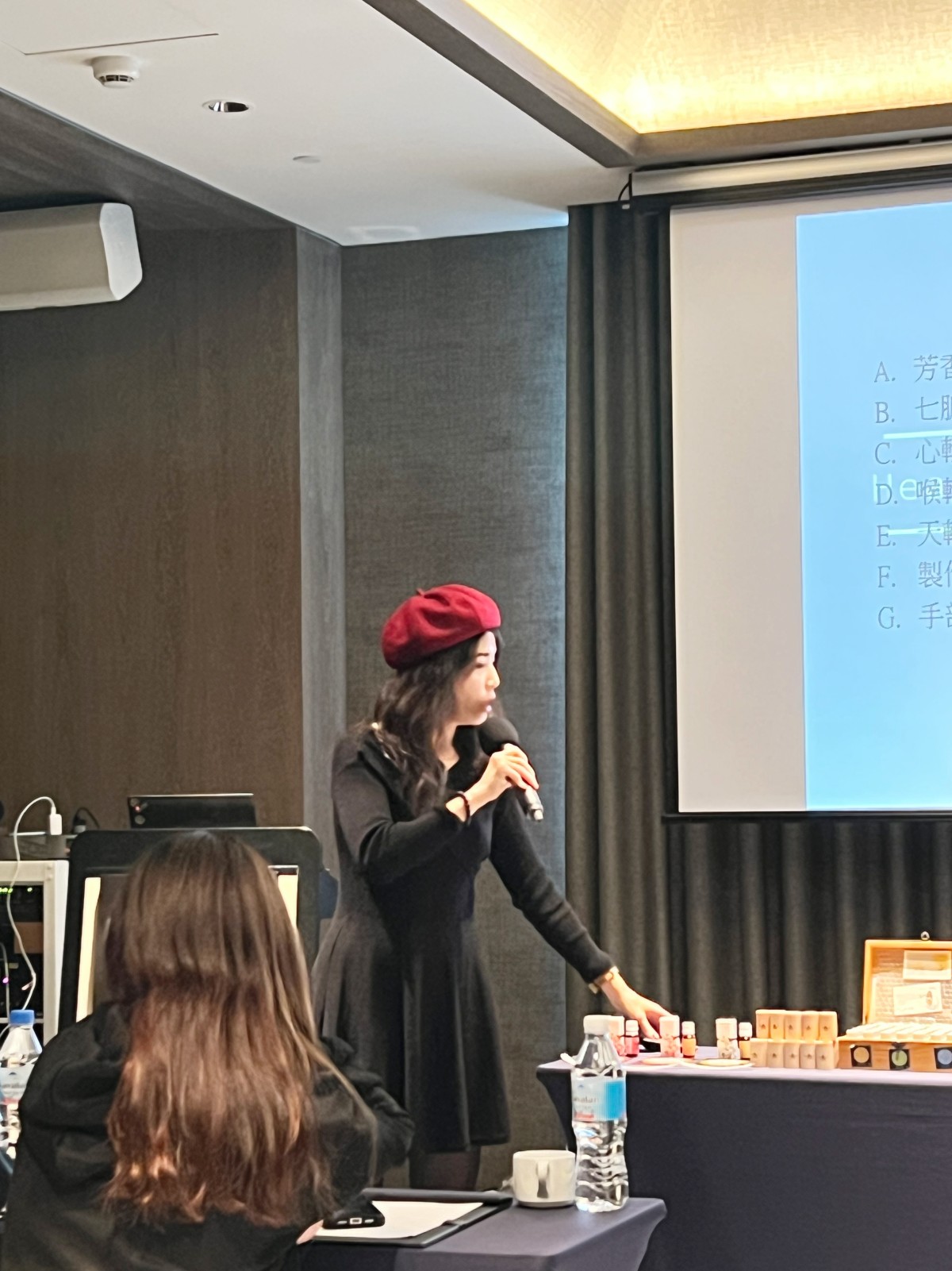 修復力與療癒力芳療脈輪講座課程照片紀錄 - 第11張圖 修復力與療癒力芳療脈輪講座