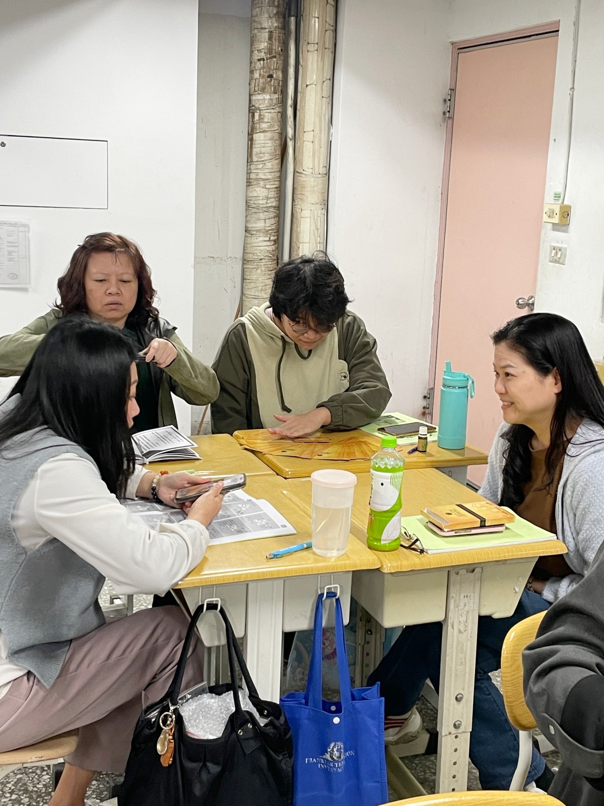 全方位精油芳療-從青少年到樂齡