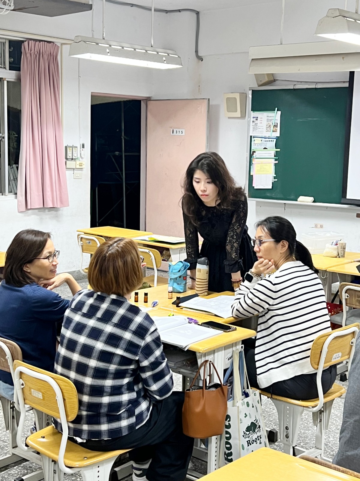 全方位精油芳療-從青少年到樂齡