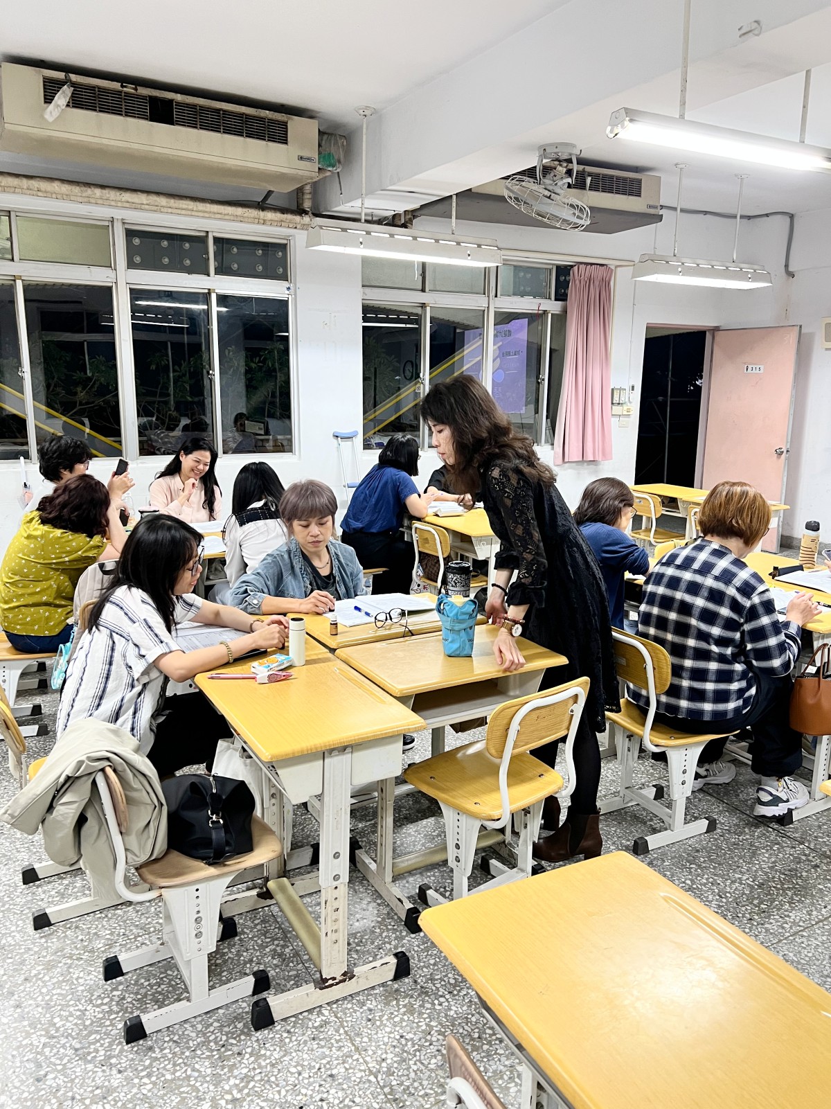 全方位精油芳療-從青少年到樂齡