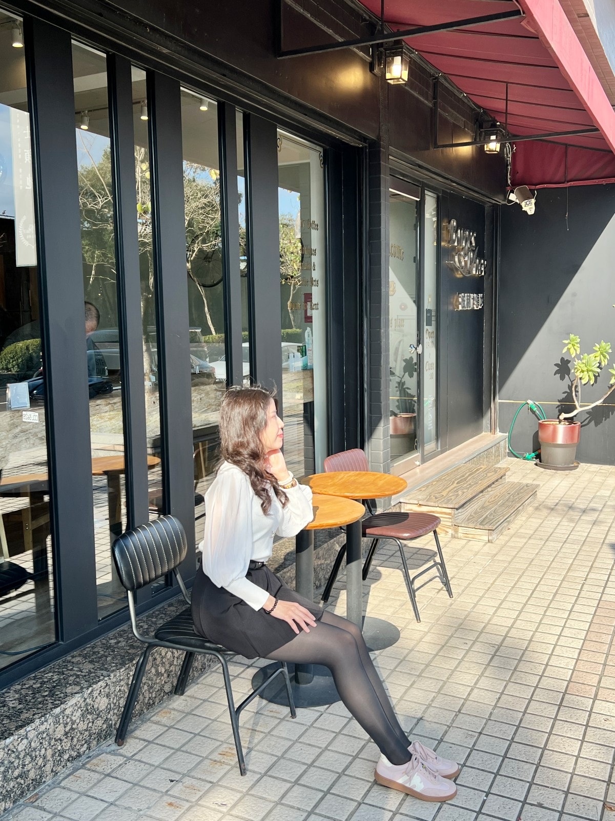2026台北大直早午餐推薦|波赫士領地精品咖啡館:神級抹茶草莓千層與提拉米蘇必吃!使用德國麥森瓷器,中山區不限時聚餐第一首選 - 第24張圖 Borges Place