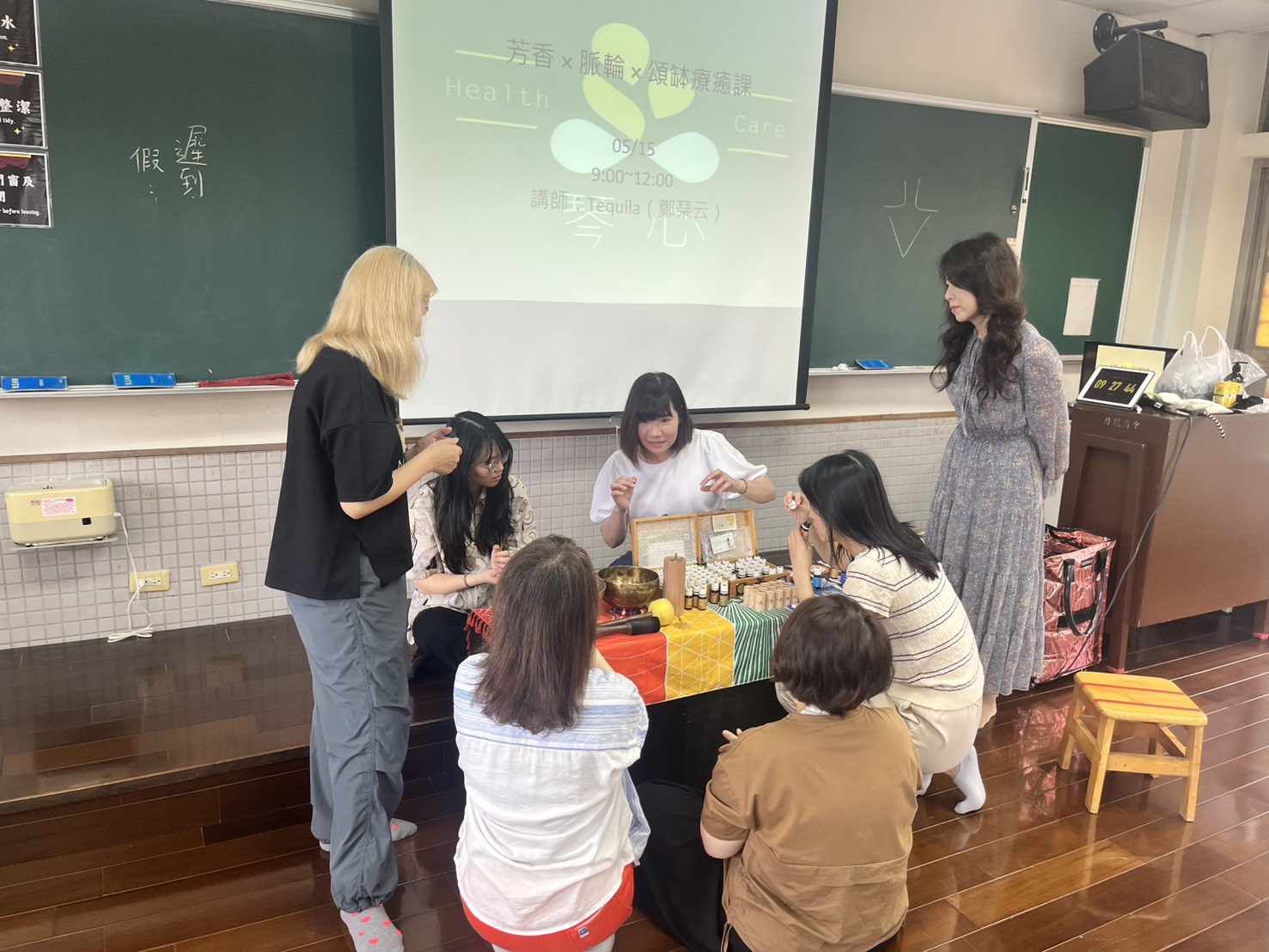 丹鳳高中芳療脈輪頌缽課,心得回饋與照片(2026.05) - 第9張圖 丹鳳高中芳療脈輪頌缽課