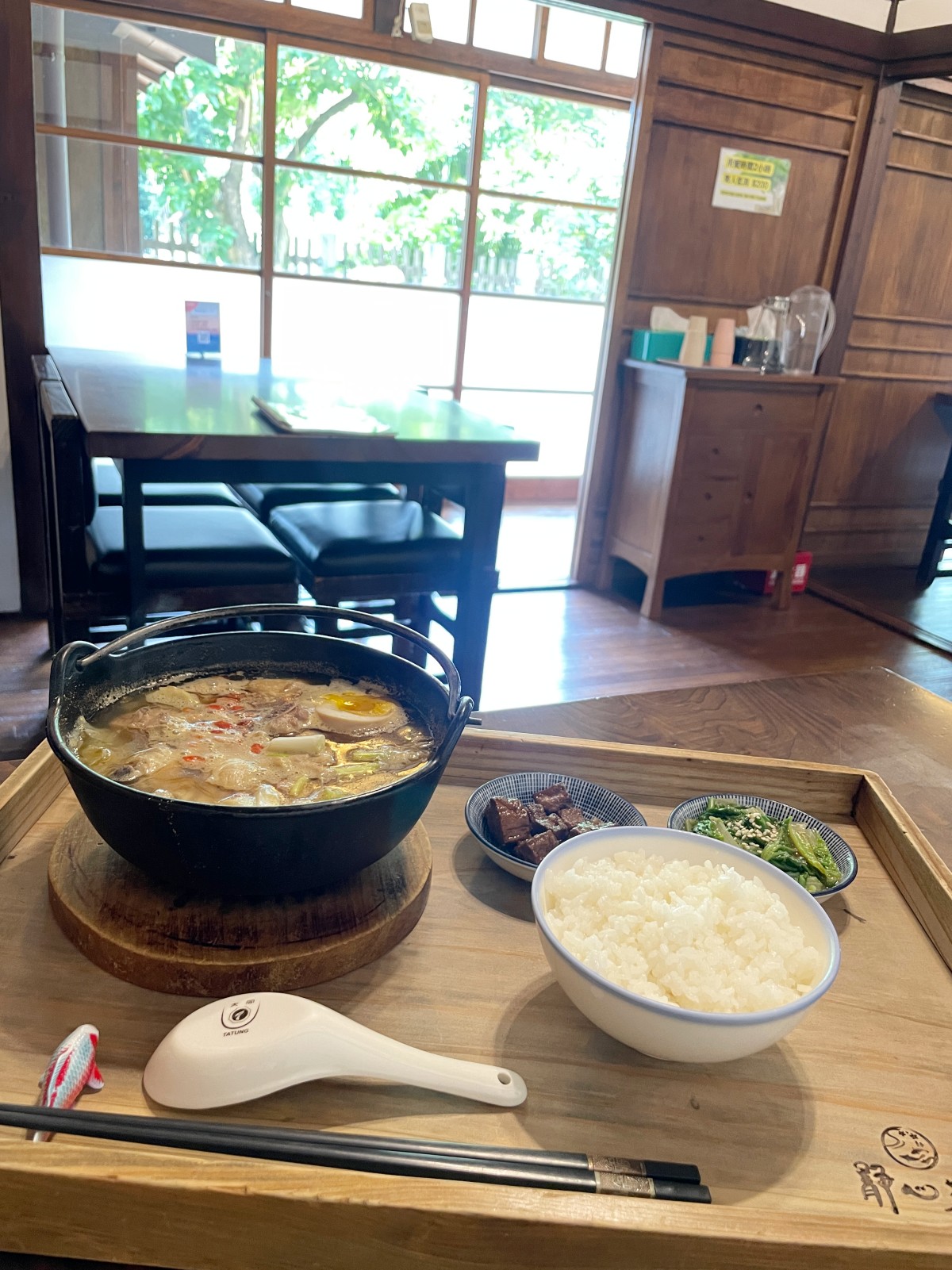 台北昆陽街的日式時光機:【靜心苑】百年老宅雙館深度散策,穿浴衣、嚐鍋物、聆聽老樹的療癒呢喃 - 第15張圖 靜心苑