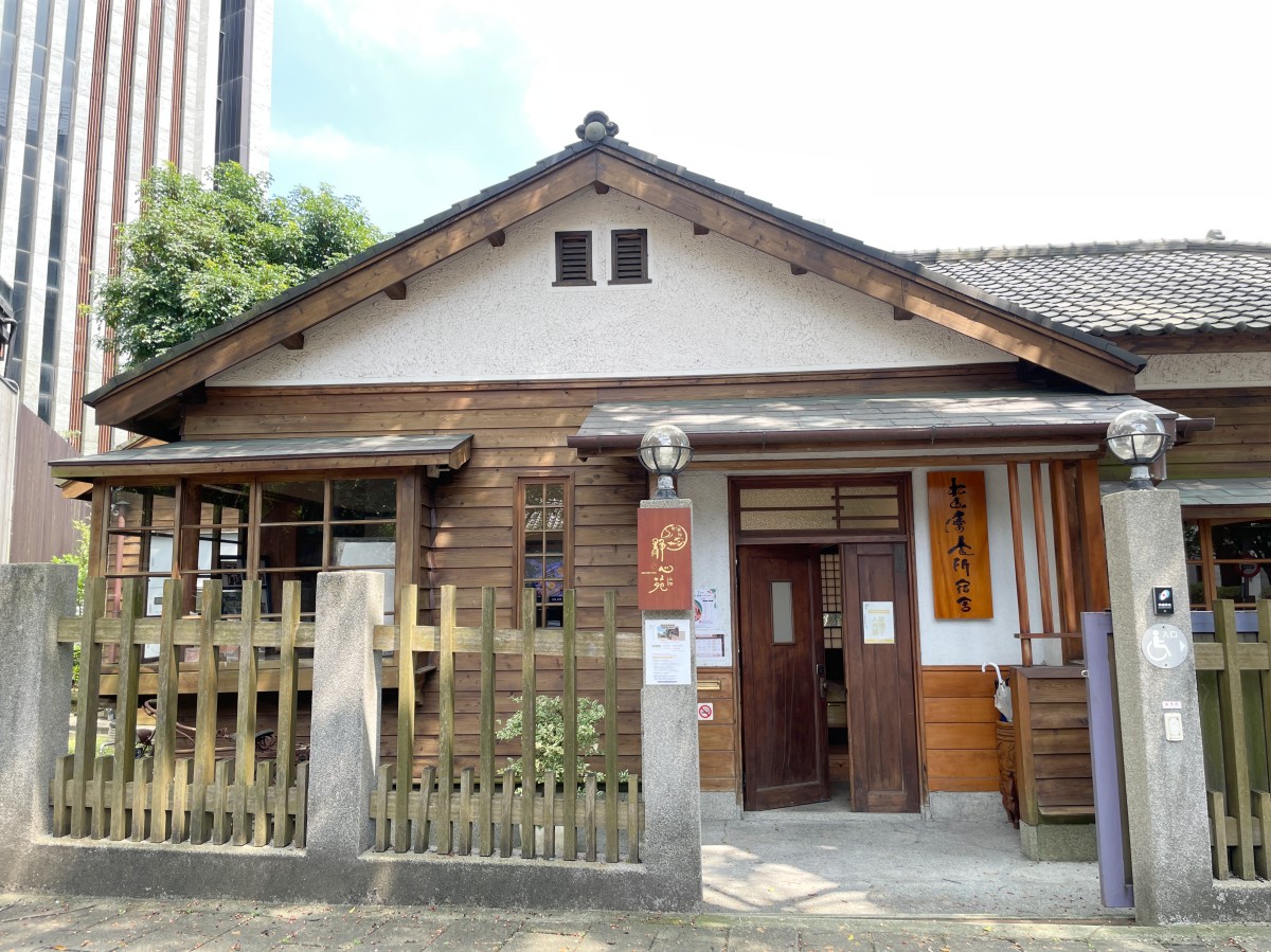 台北昆陽街的日式時光機:【靜心苑】百年老宅雙館深度散策,穿浴衣、嚐鍋物、聆聽老樹的療癒呢喃 - 第26張圖 靜心苑