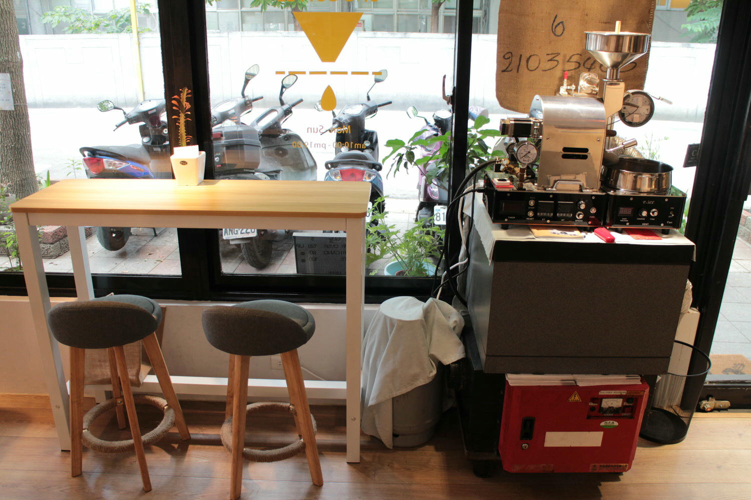 瑰夏咖啡永春店 UNC COFFEE