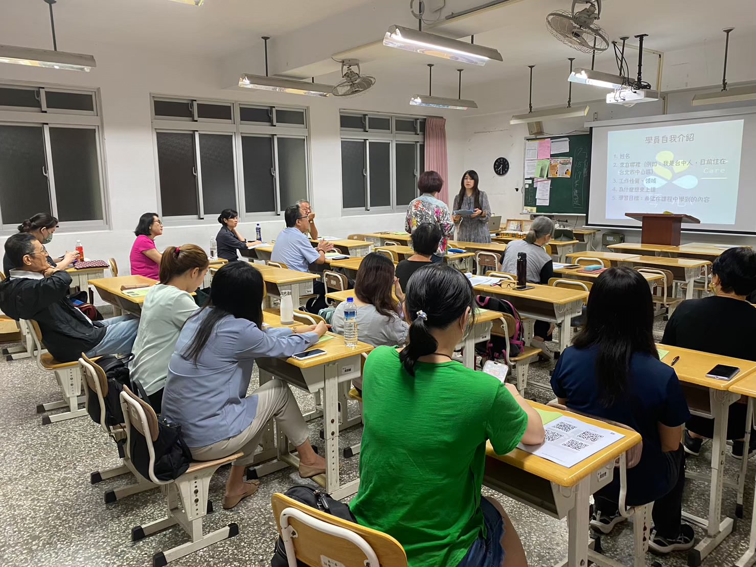 心靈芳療自我探索與療癒課程照片紀錄