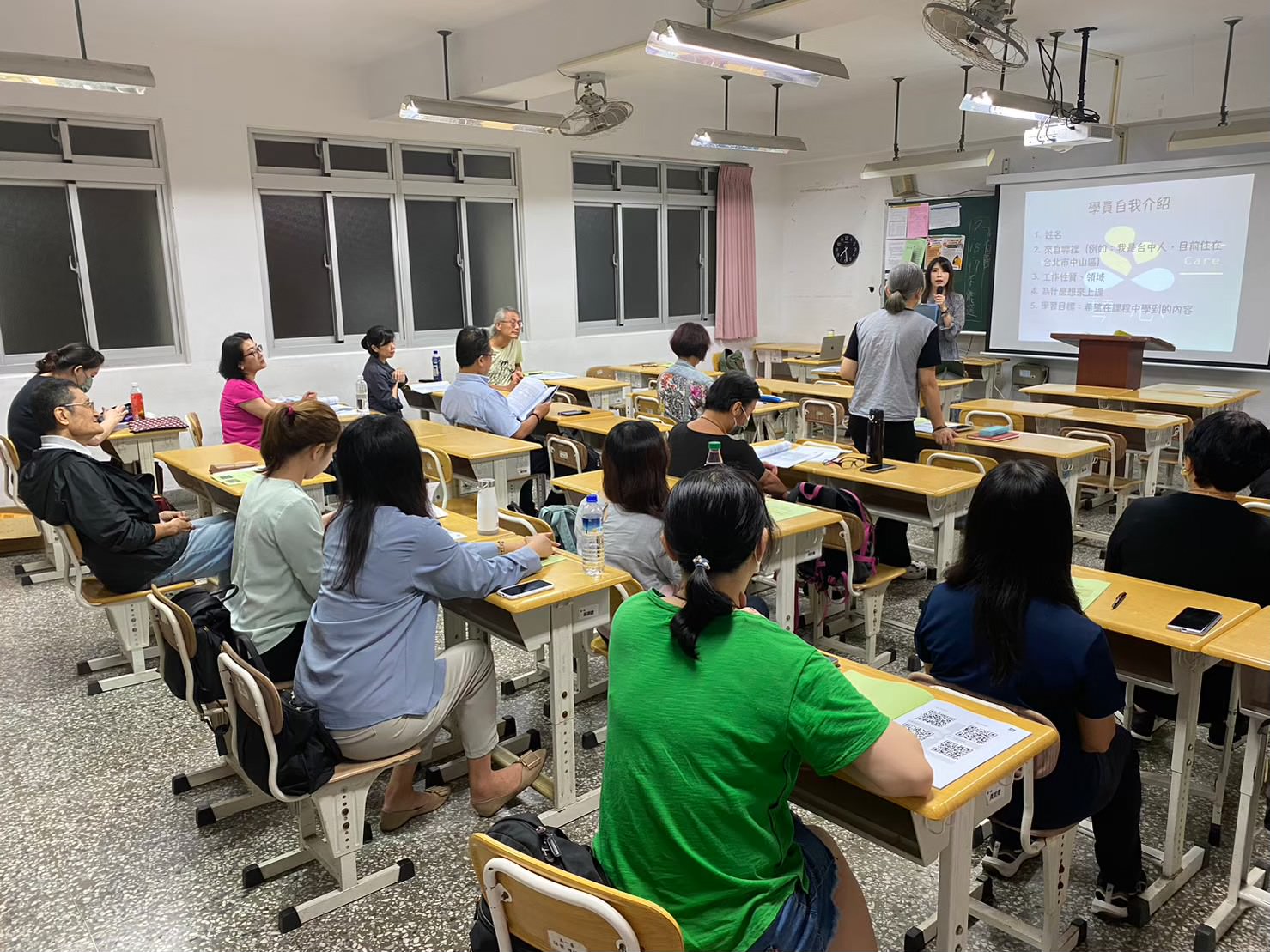 心靈芳療自我探索與療癒課程照片紀錄