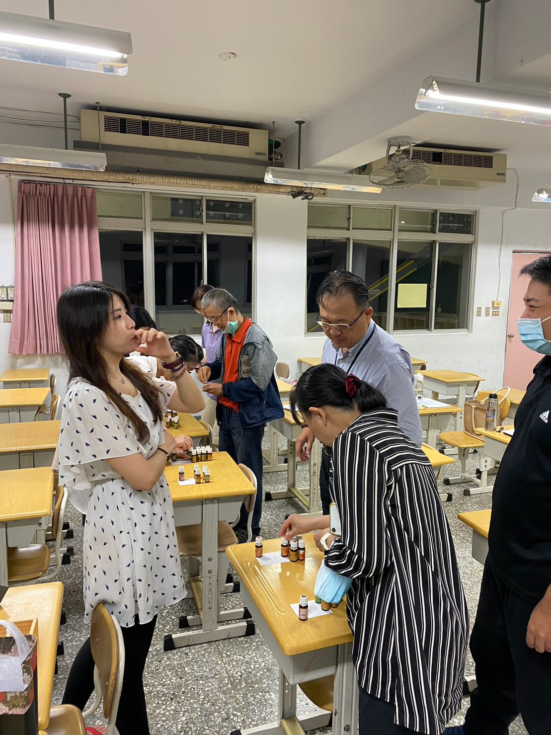 精油在脈輪五行的應用上課記錄